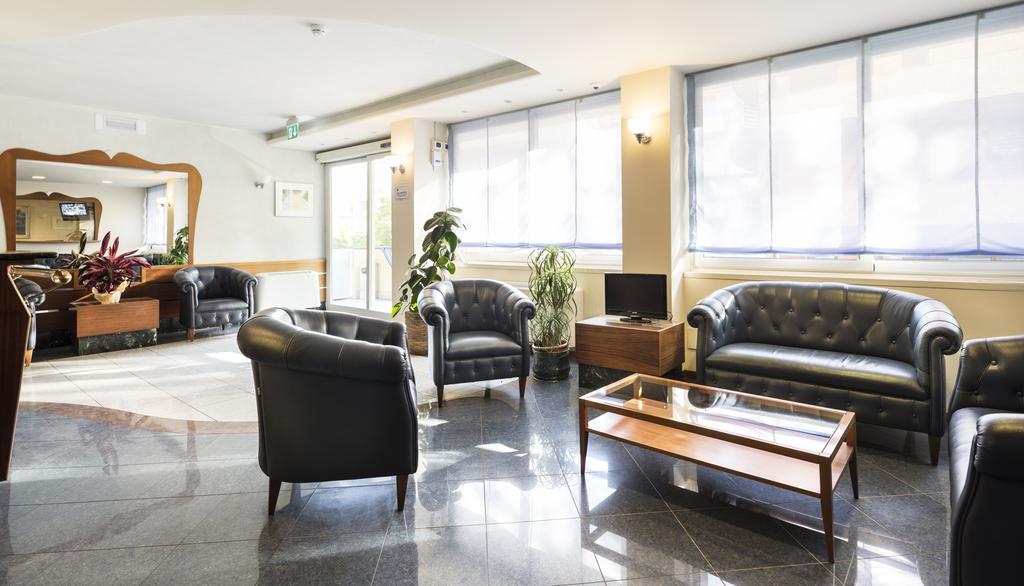 Residence Queen Rimini Exterior photo
